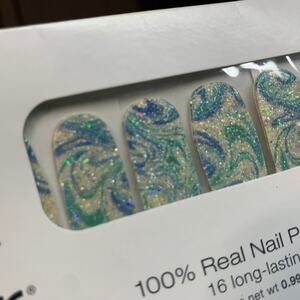 NIP Color Street WATER YOU UP TO FDG269 glitter blue green nail polish strips